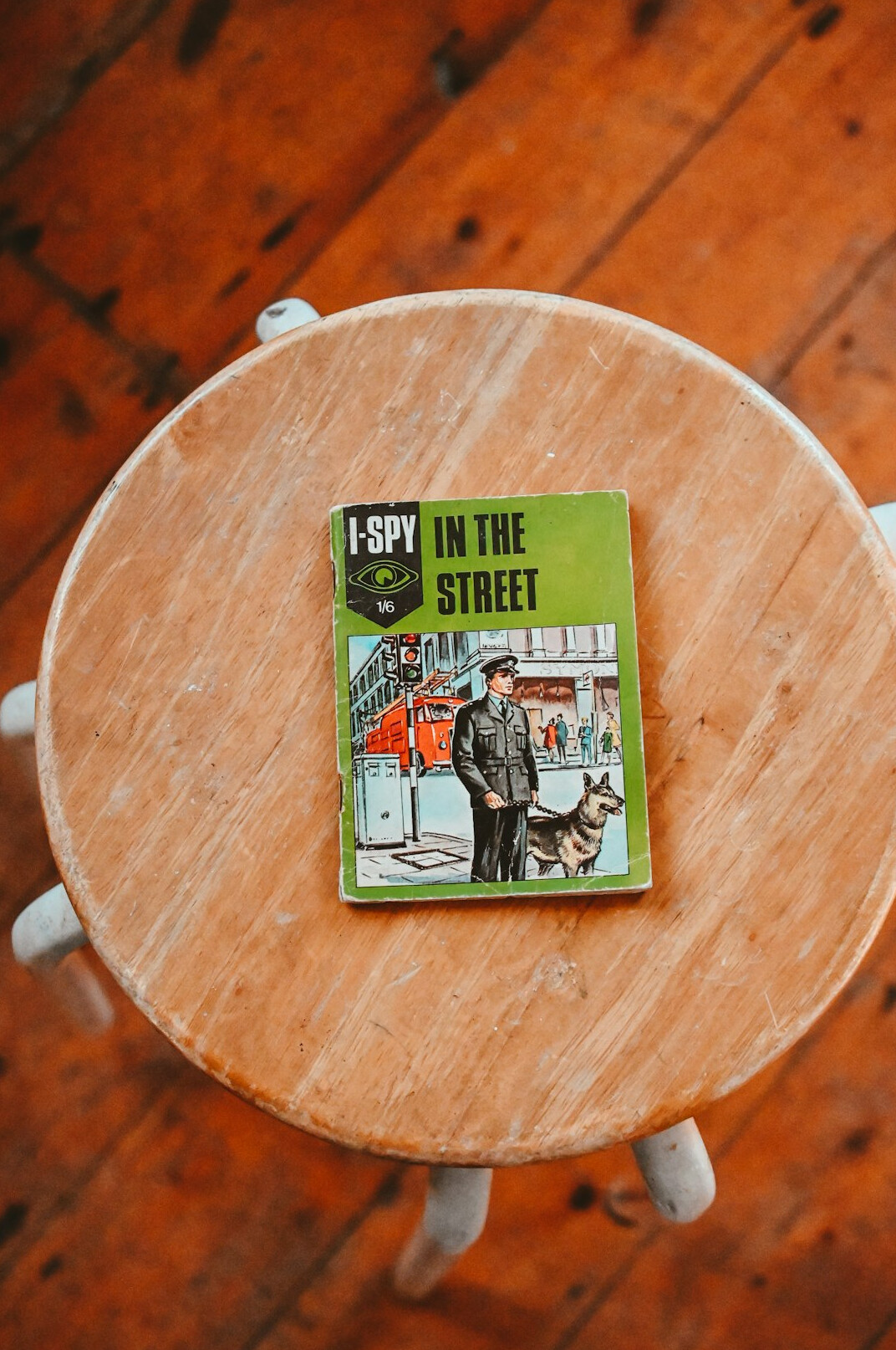 vintage detective novel